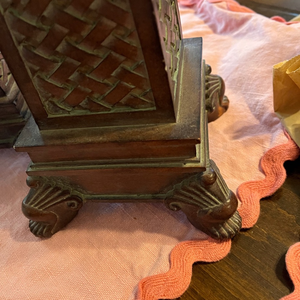 Elegant Brown Pineapple Candle Holders - Picture 9 of 15